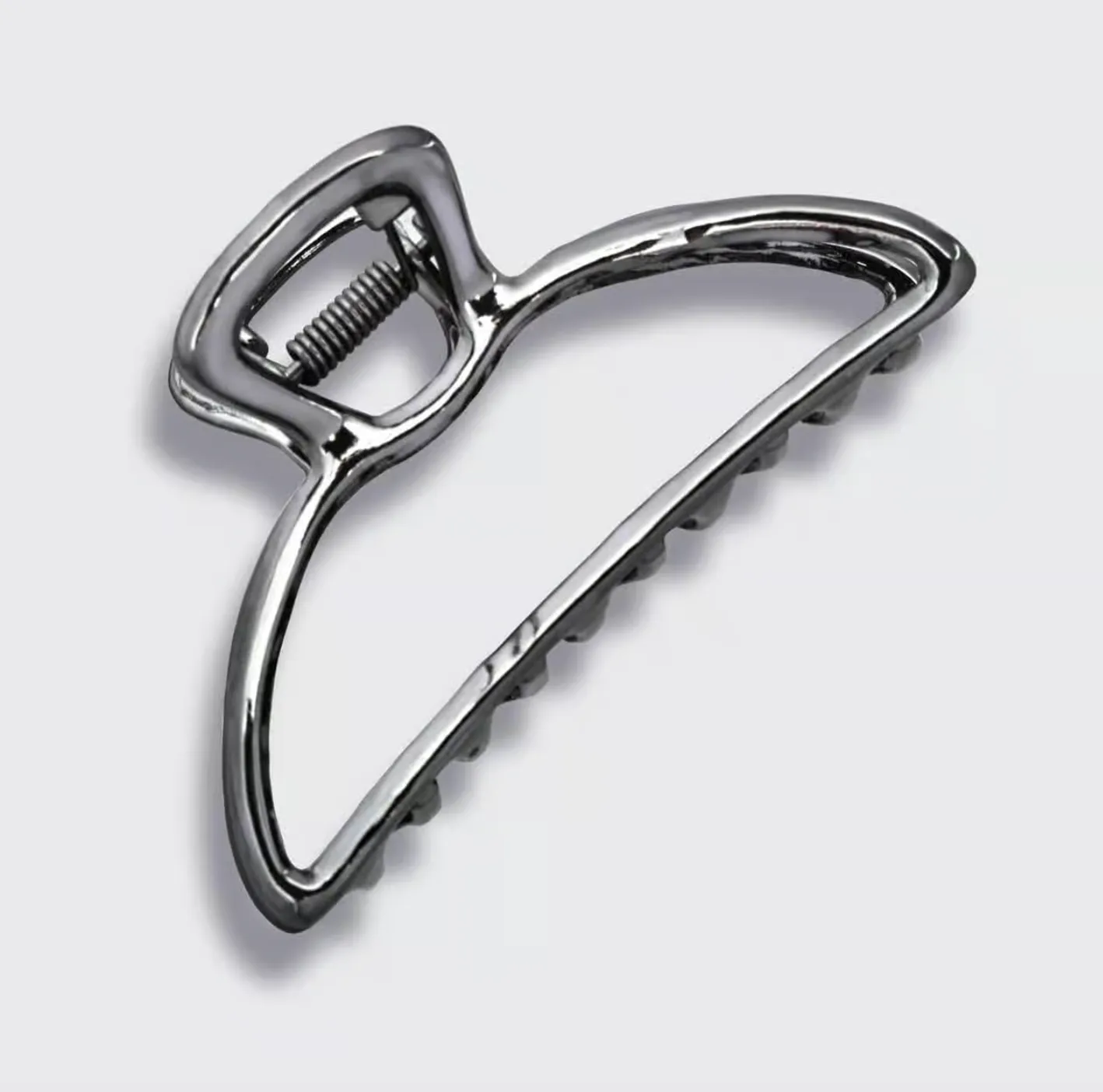 Kitsch Open Shape Claw Clip | Hematite