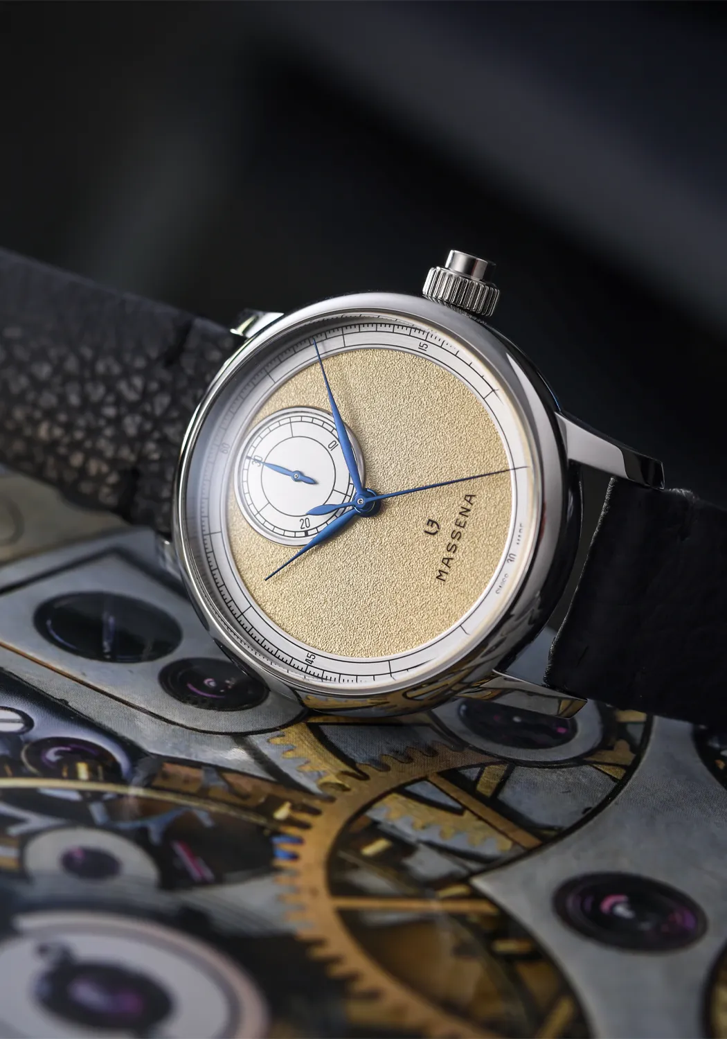 Louis Erard Le Chronographe Monopoussoir x Massena LAB Gold | LE100