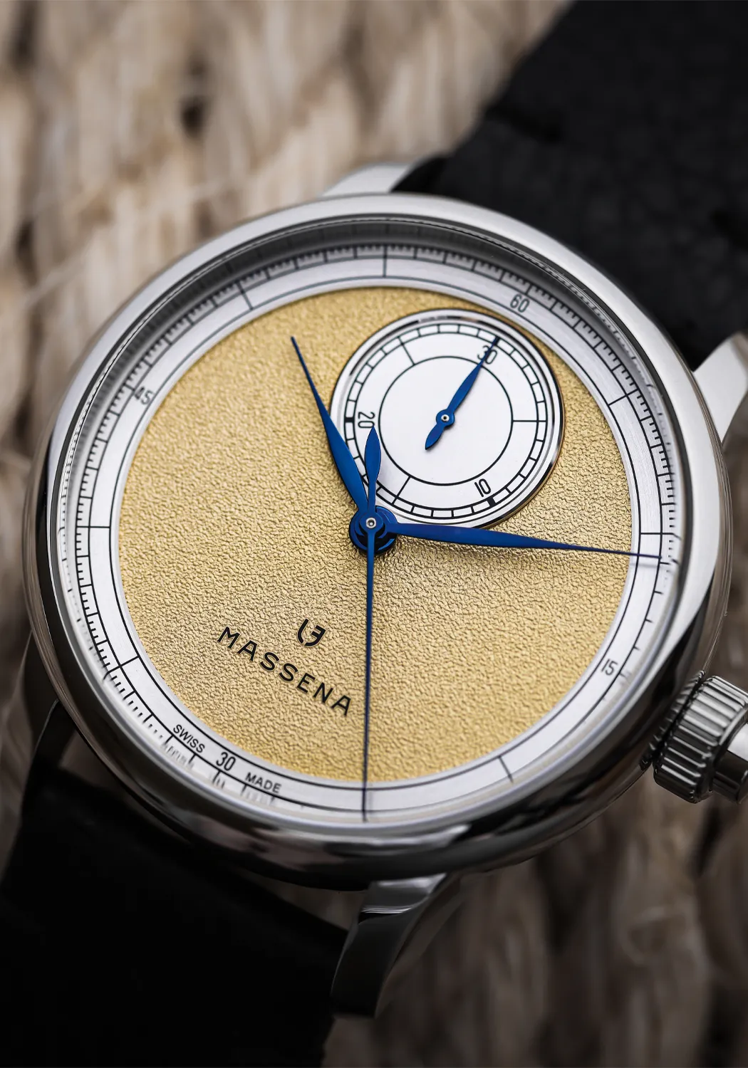 Louis Erard Le Chronographe Monopoussoir x Massena LAB Gold | LE100