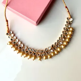 Mirha Neckpiece (Golden)