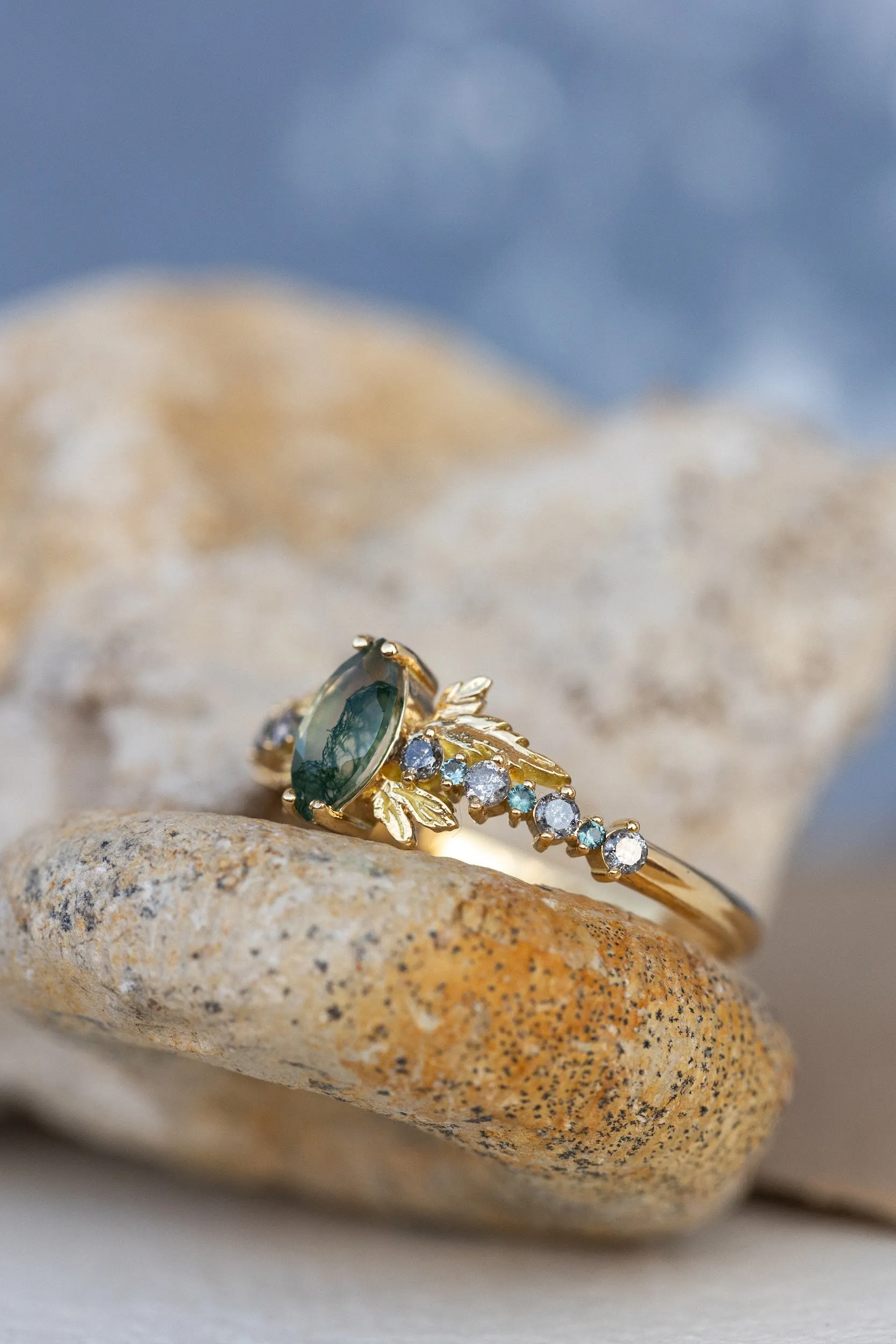 Moss agate and accents sapphires and diamonds engagement ring, nature inspired gold leaf ring / Verbena