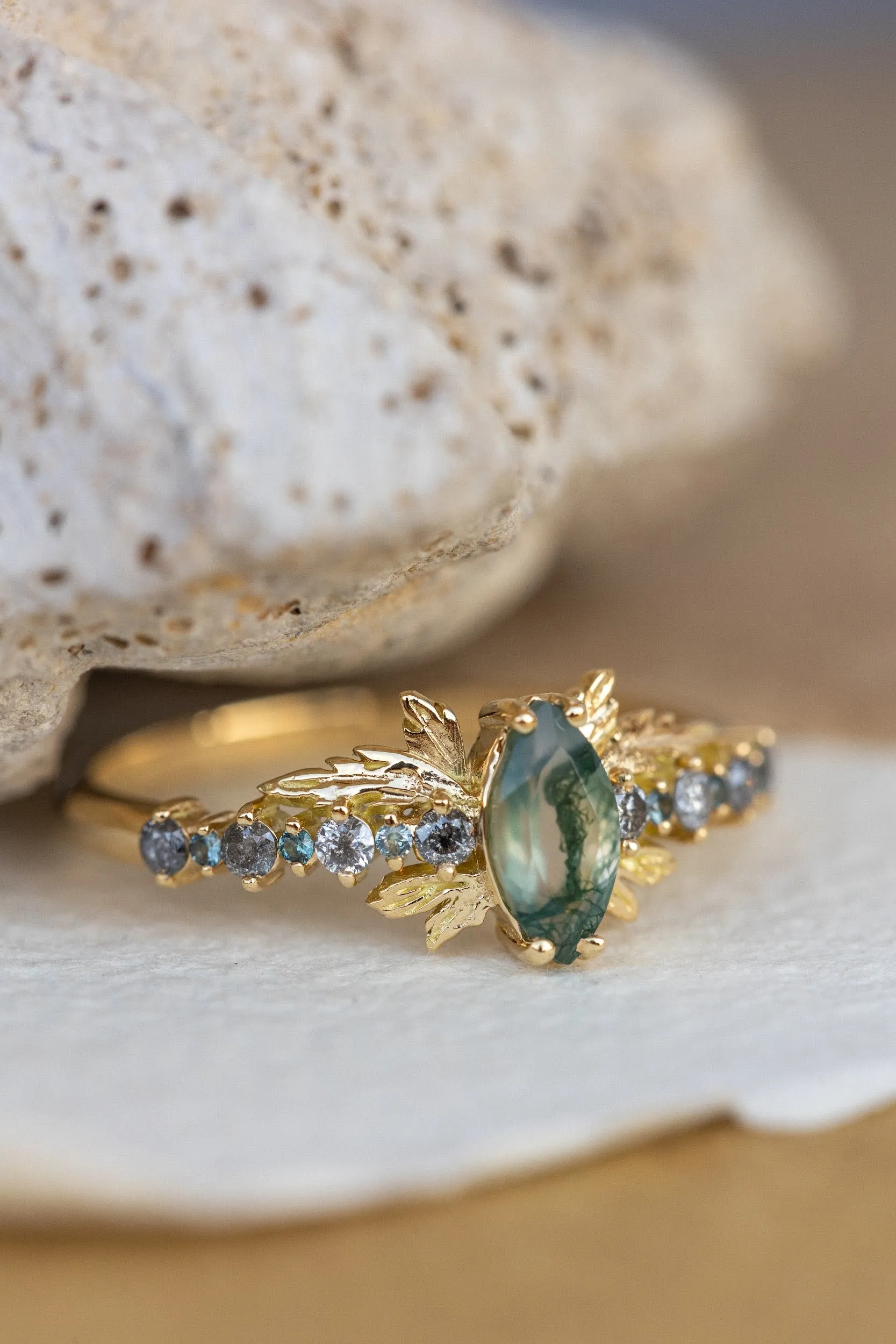 Moss agate and accents sapphires and diamonds engagement ring, nature inspired gold leaf ring / Verbena