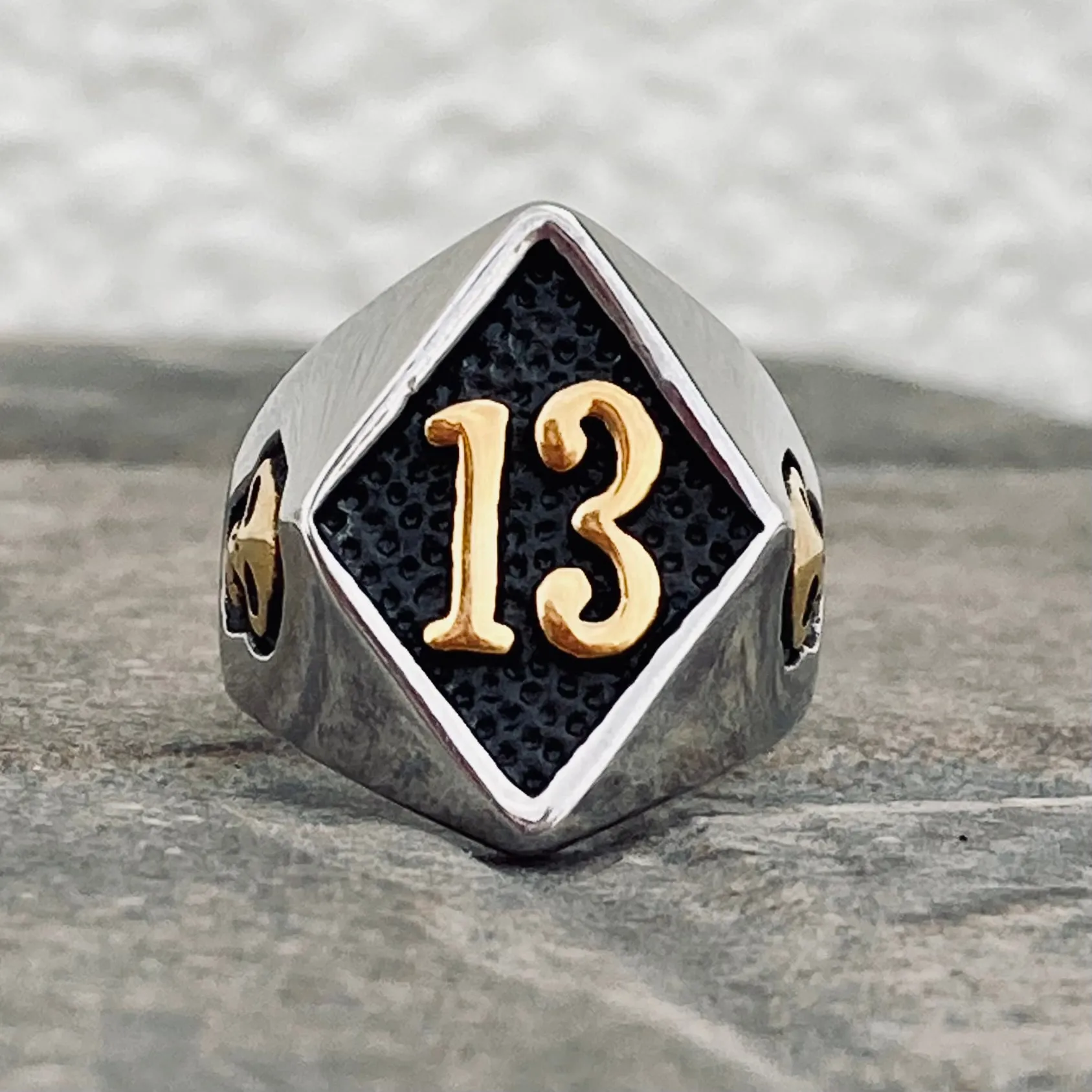 Ring 13 - Black & Gold  - R42