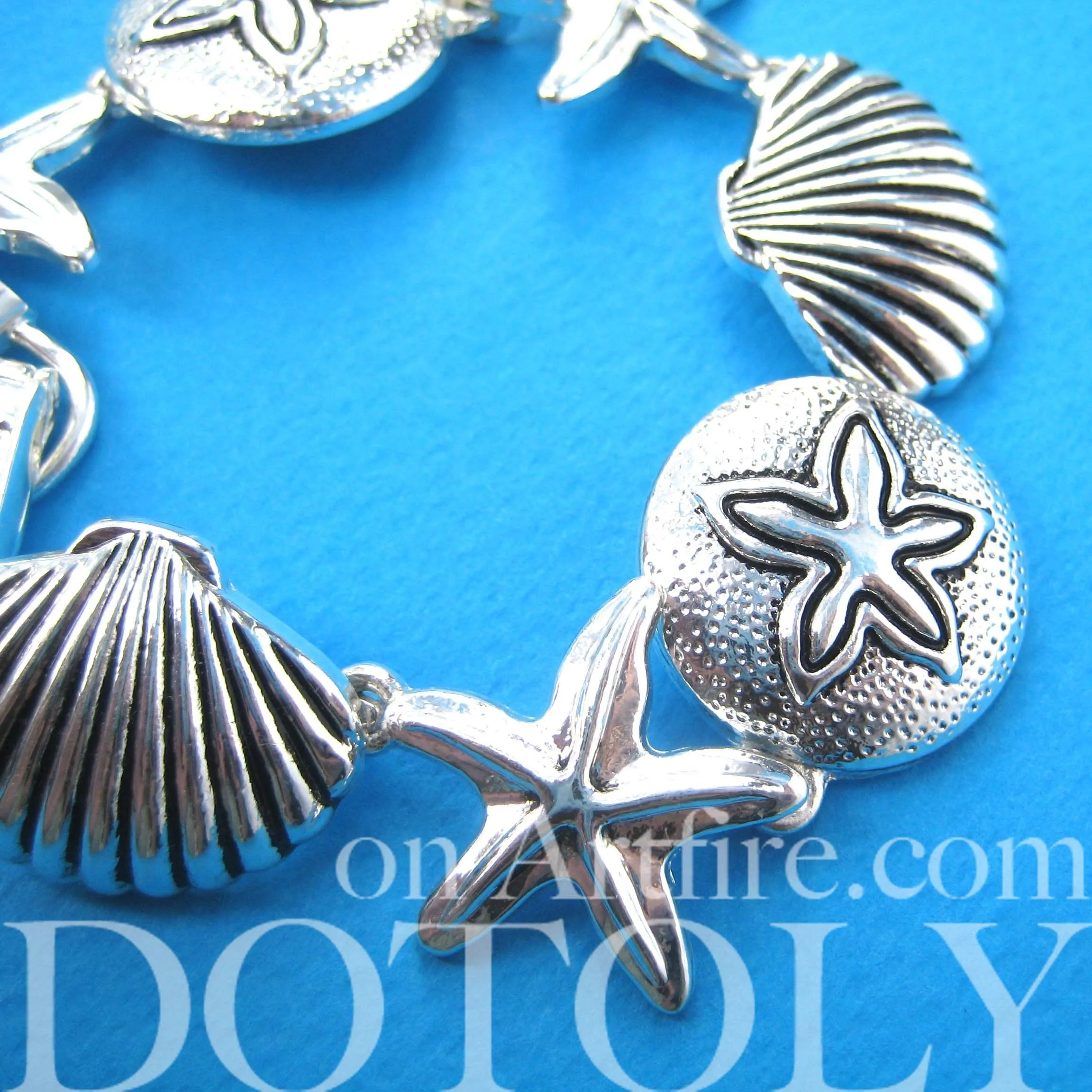 Starfish and Seashells Themed Charm Bracelet in Silver